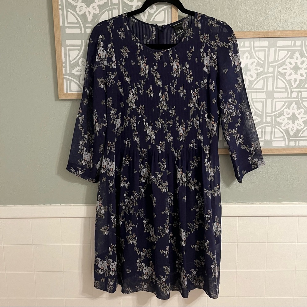 Club Monaco long sleeve silk floral dress sz 2